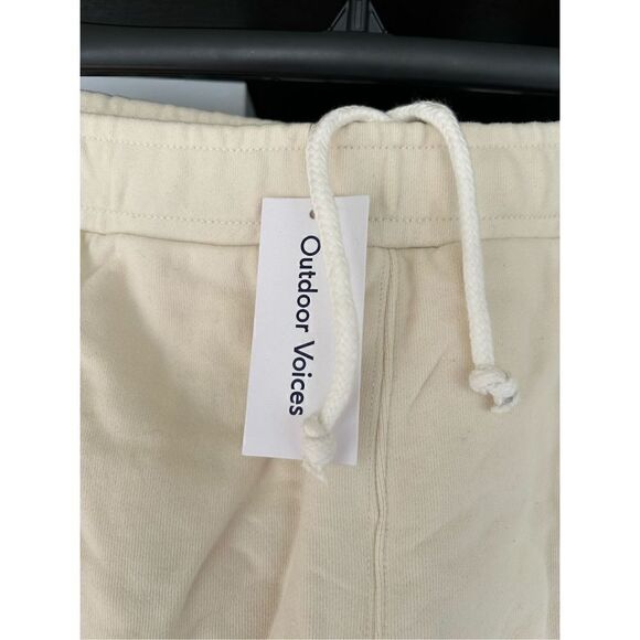 🐿️ NWT Outdoor Voices Pickup 3” Short In Vanilla Size XXXL - Picture 4 of 7